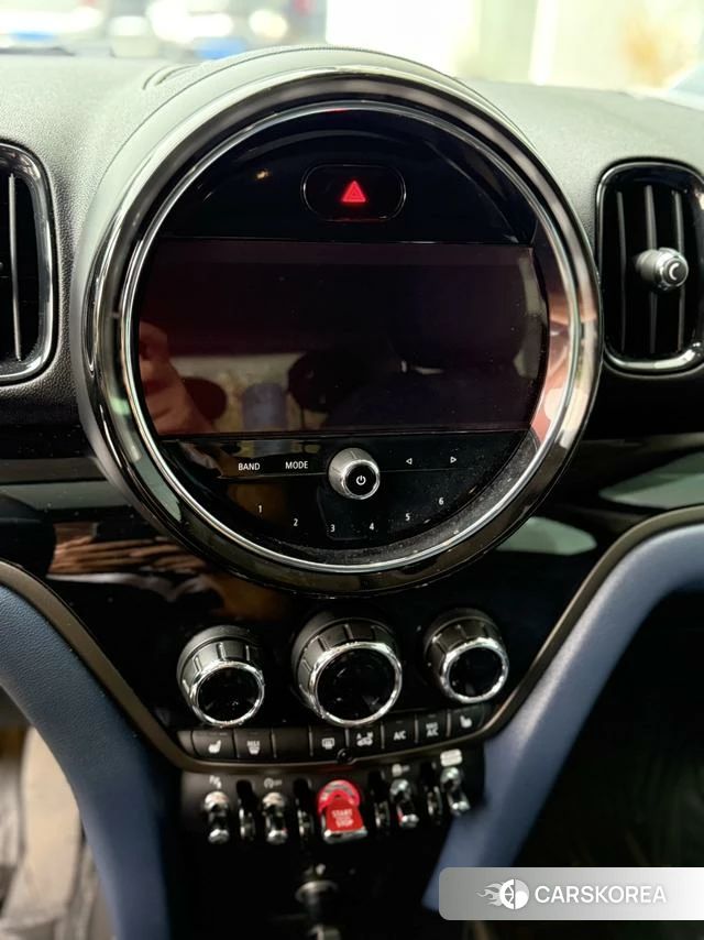 MINI COUNTRYMAN 2022 Зеленый из Китая