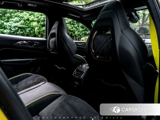 Lynk 03 2021 Белый из Китая