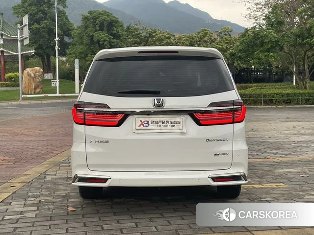 Honda Odyssey 2024 Белый из Китая