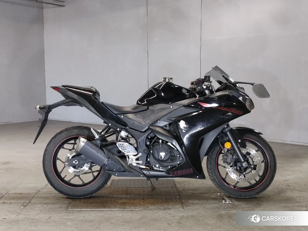Проданный Yamaha YZF-R25 2016 из Японии