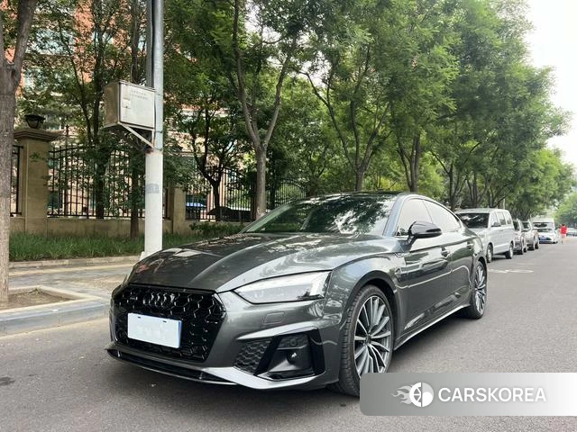 Audi A5 2025 Темно-серый из Китая