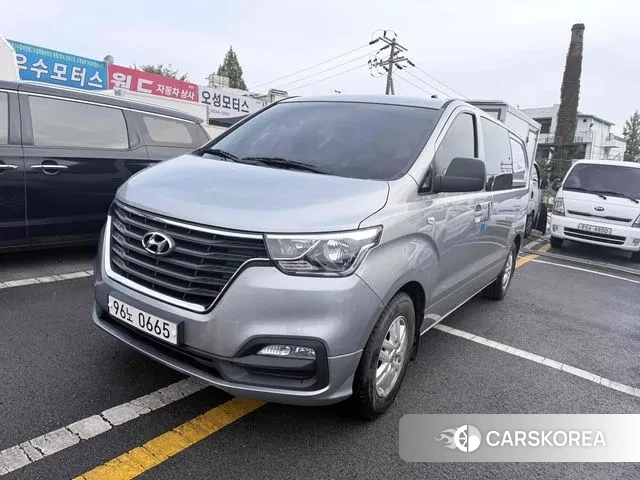 Hyundai The New Grand Starex 2020 Серый из Кореи