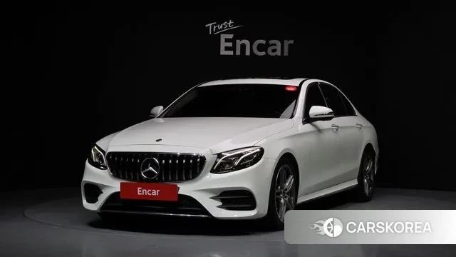 Mercedes-Benz E-Class W213 2019 Белый из Кореи