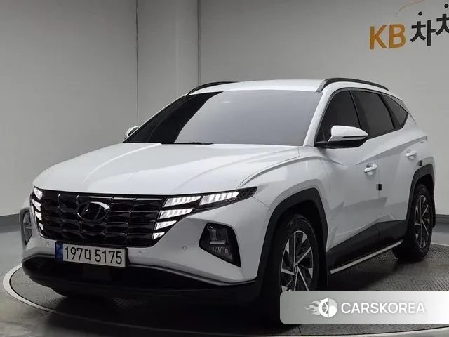 Hyundai Tucson (NX4) 2022 Белый из Кореи