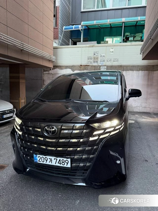 Toyota Alphard 4th Generation 2025 Черный из Кореи