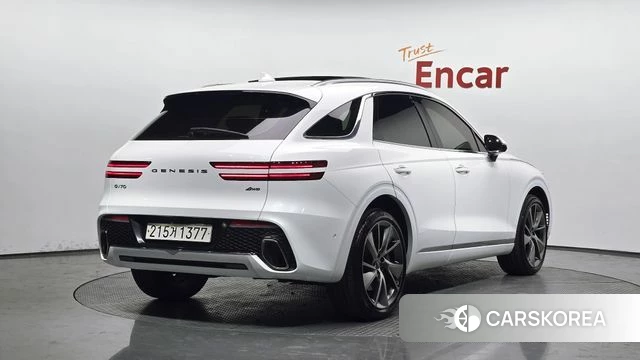 Genesis GV70 2022 Белый из Кореи
