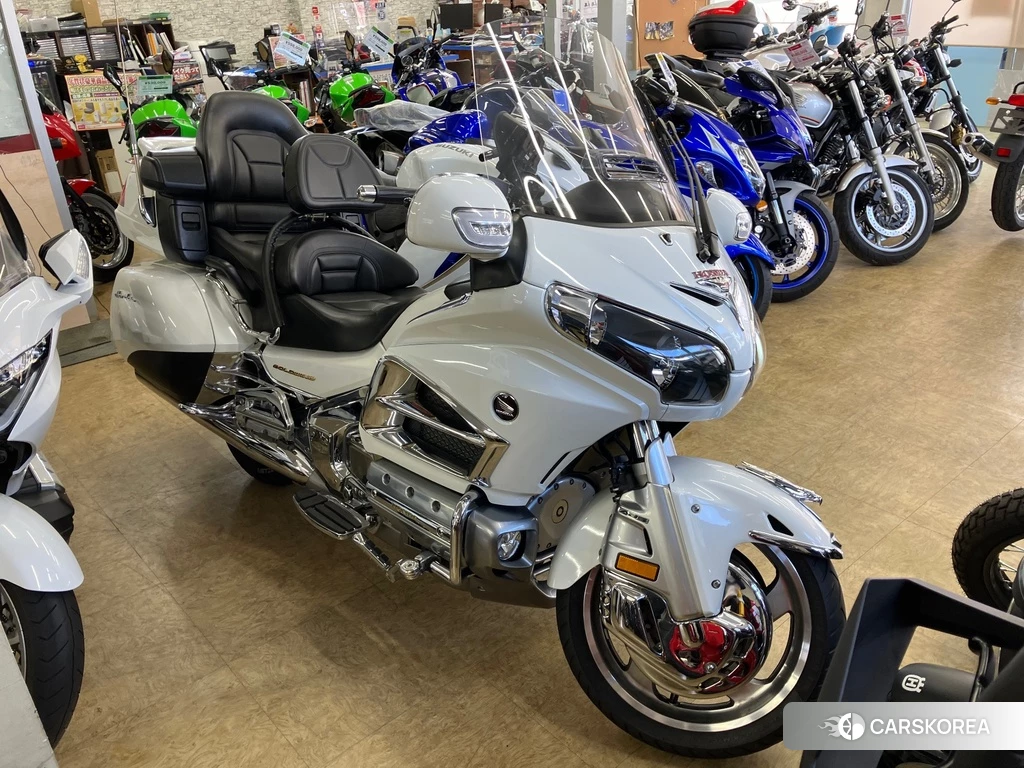 Проданный Honda GL1800 SE 2013 из Японии