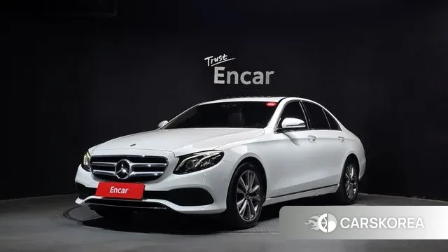 Mercedes-Benz E-Class W213 2019 Белый из Кореи