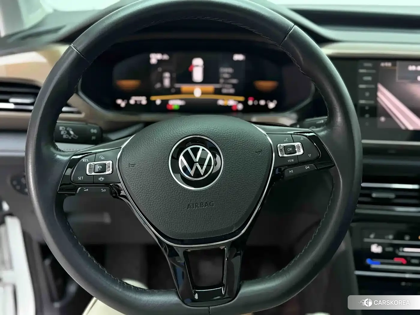 Volkswagen Tharu 2022 Белый из Китая