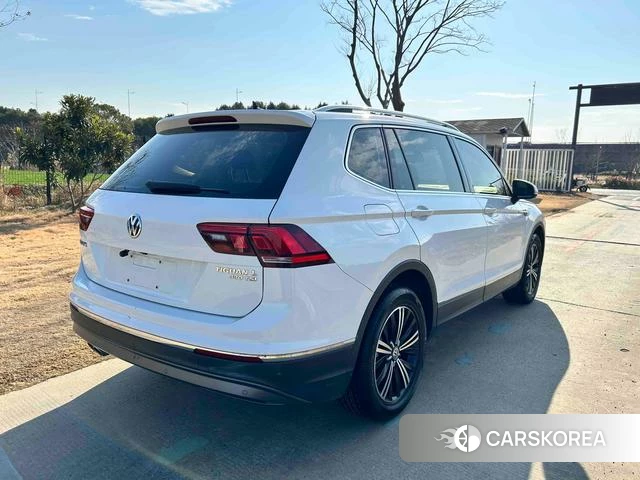 Volkswagen Tiguan L 2021 Белый из Китая
