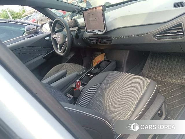 Volkswagen ID.3 2024 Белый из Китая