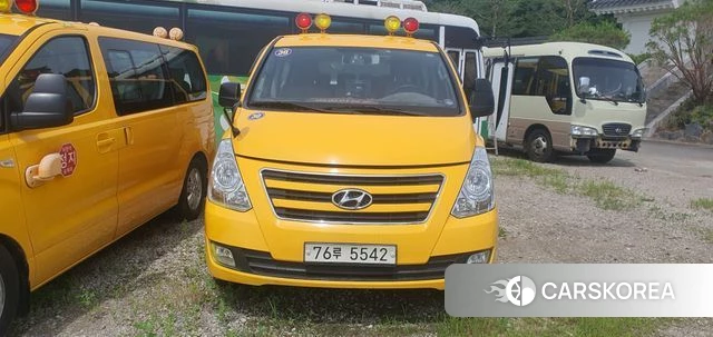 Hyundai Grand Starex 2018 Желтый из Кореи