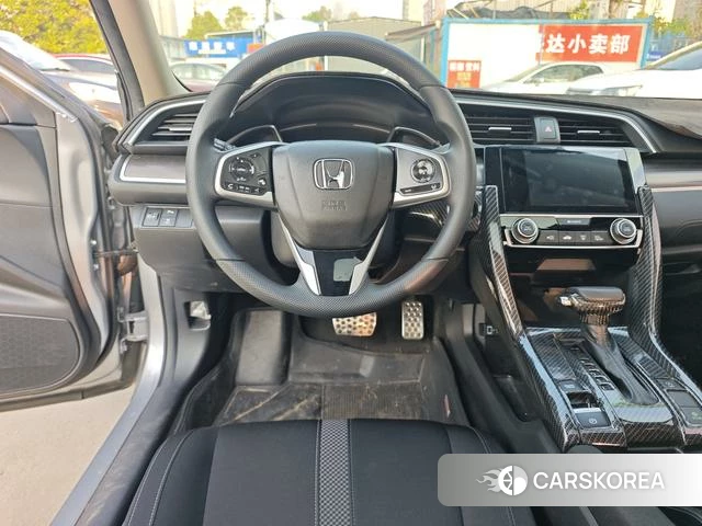 Honda Civic 2020 Серебристо-серый из Китая