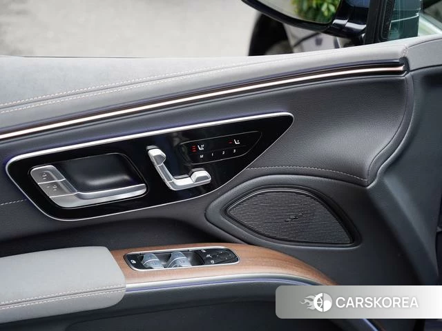 Mercedes-Benz EQS 2024 Синий из Китая