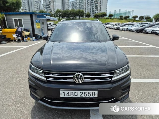 Volkswagen Tiguan second Generation 2018 Серый из Кореи