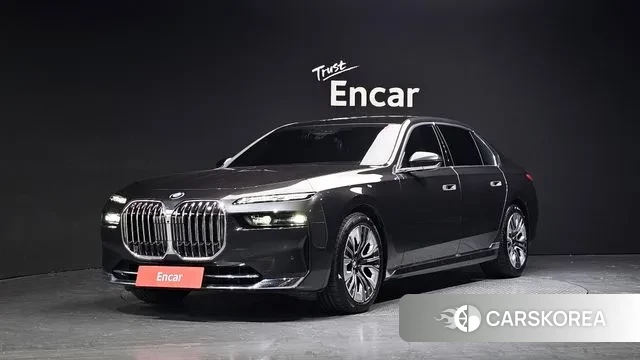 BMW 7 Series (G70) 2023 Серый из Кореи