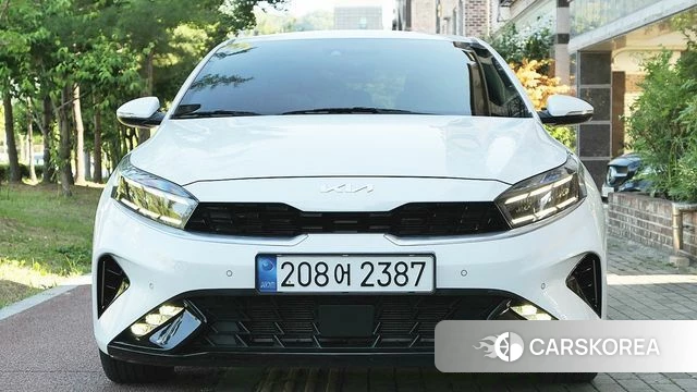 Kia The New K3 2nd generation 2023 Белый из Кореи