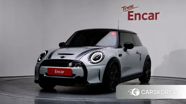Mini Cooper S 2022 Серебристо-серый из Кореи