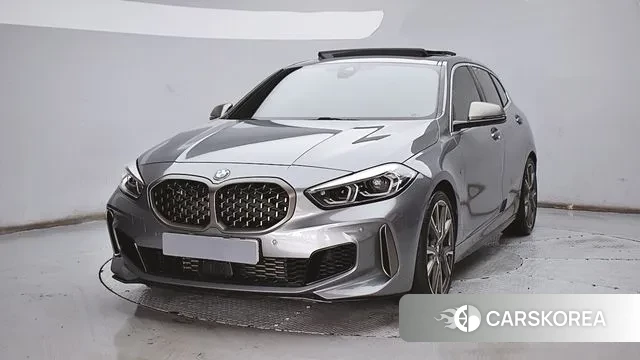 BMW 1 Series (F40) 2023 Серый из Кореи