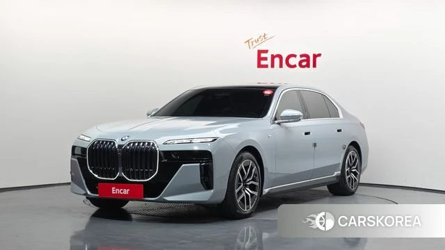 BMW 7 Series (G70) 2023 Серый из Кореи