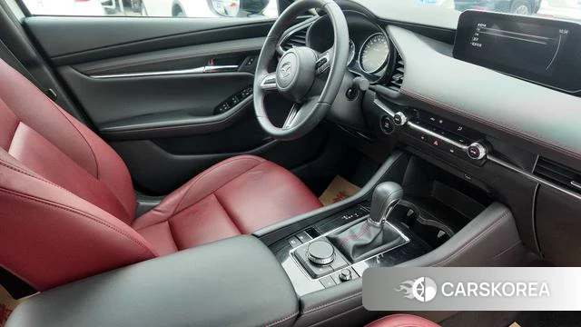 Mazda 3 Angkesaila 2024 Белый из Китая