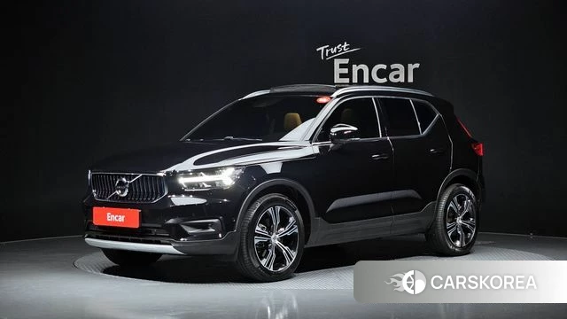 Volvo XC40 2022 Черный из Кореи