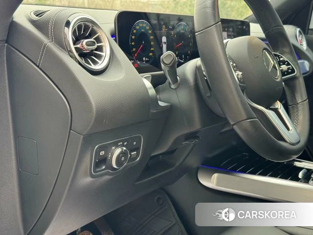 Mercedes-Benz GLB id 4210329 из Китая