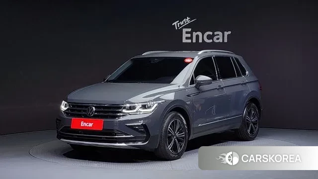 Volkswagen Tiguan second Generation 2023 Серый из Кореи