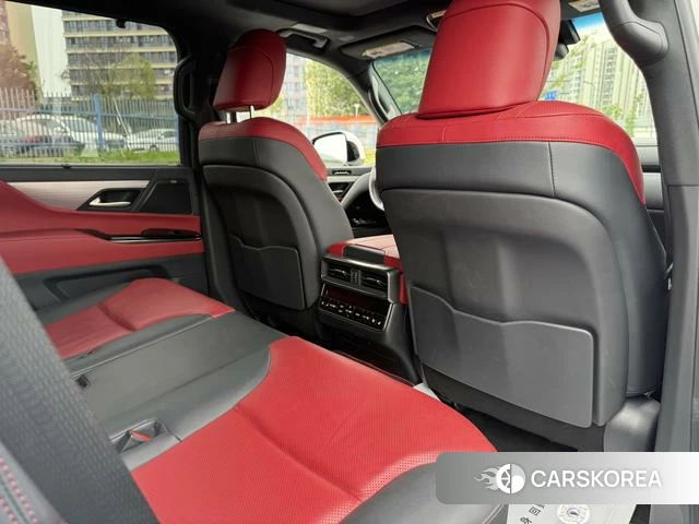 Lexus LX 2023 Белый из Китая