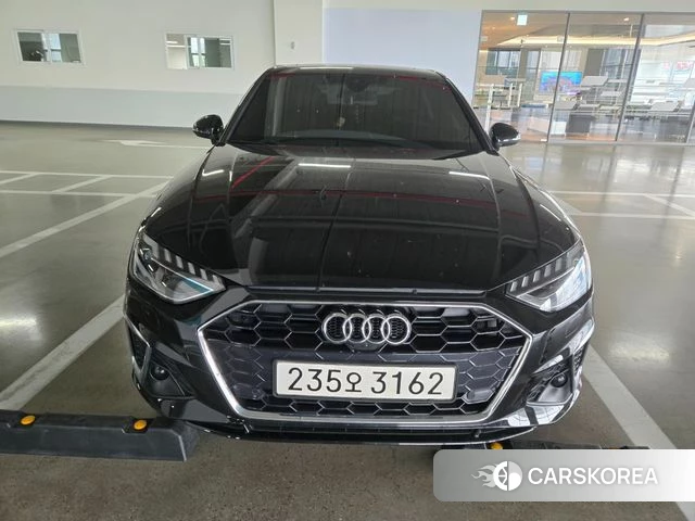 Audi A4 (B9) 2023 Черный из Кореи