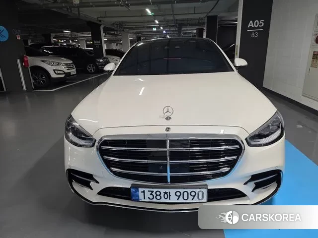 Mercedes-Benz S-Class W223 2023 Белый из Кореи