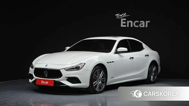 Maserati Ghibli 2018 Белый из Кореи