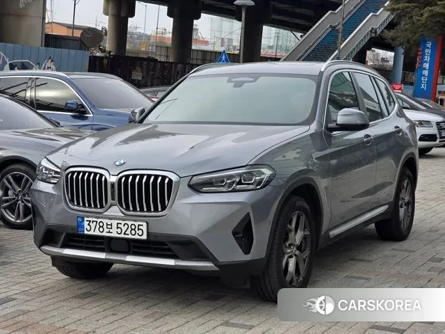 BMW X3 (G01) 2024 Светло-серебряный цвет из Кореи