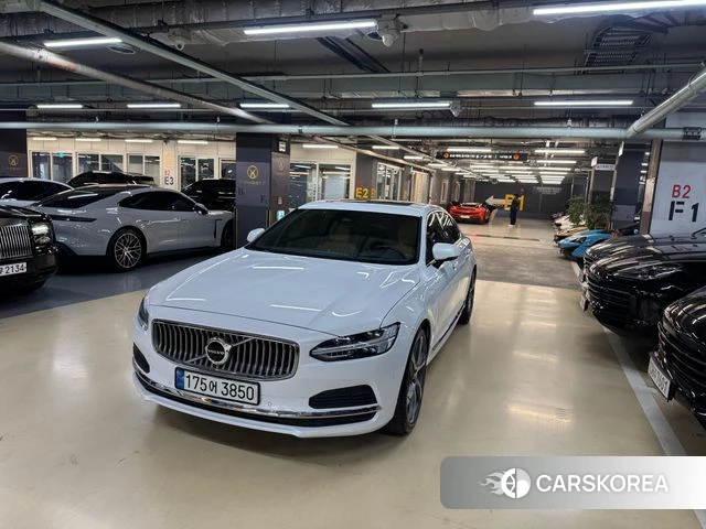 Volvo S90 2022 Белый из Кореи
