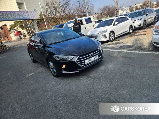 Hyundai Avante AD 2018 Черный из Кореи