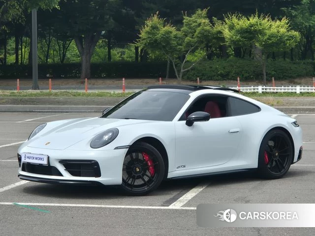 Porsche 911(992) 2022 Белый из Кореи