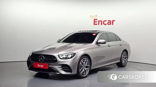 Mercedes-Benz E-Class W213 2021 Серебристо-серый из Кореи