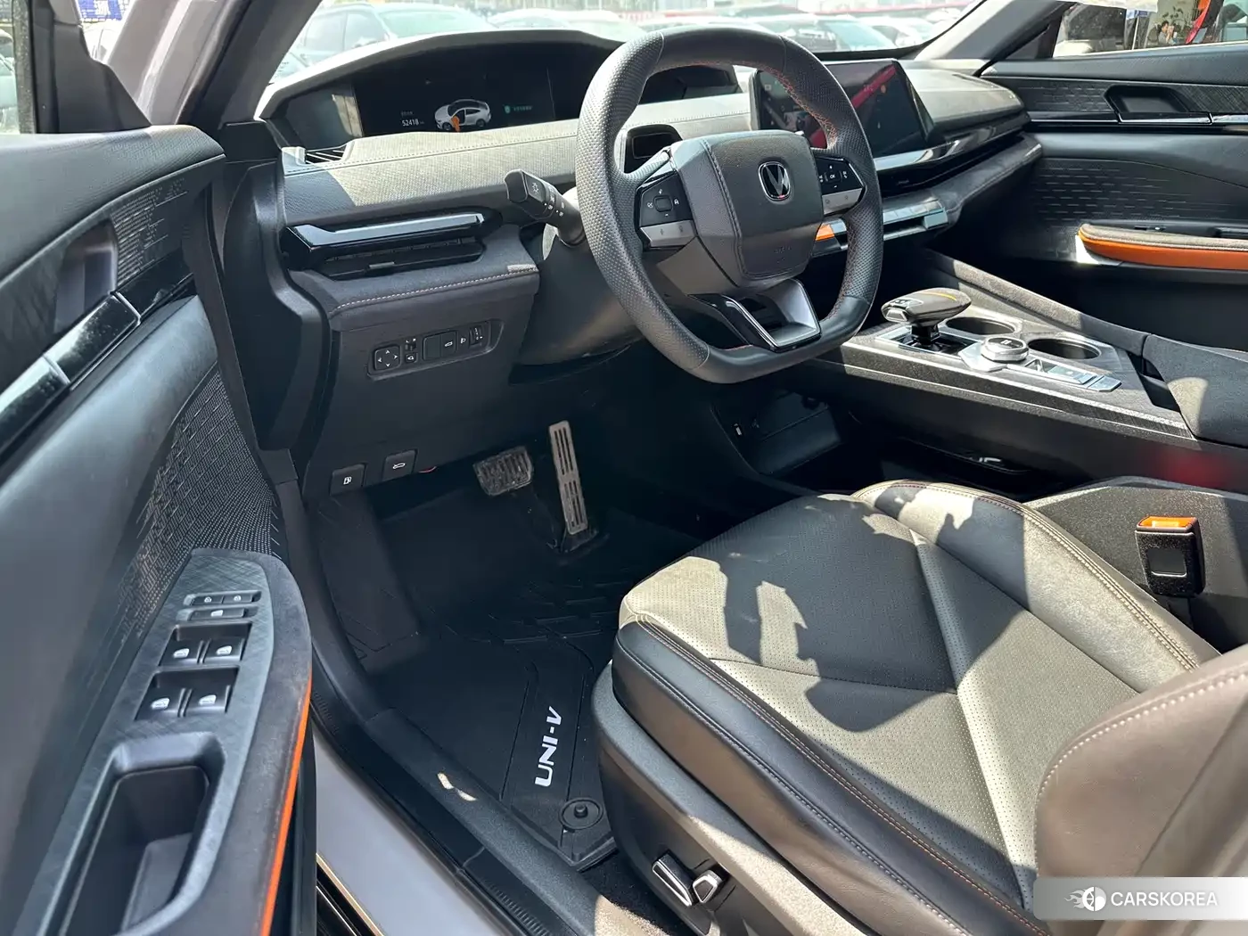 Chang'an UNI-V 2022 Silver/gray из Китая