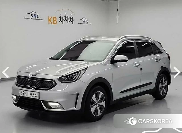Kia Niro 2019 Серебристо-серый из Кореи