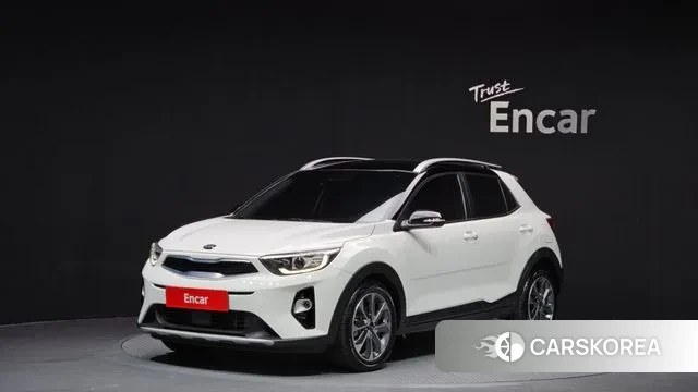 Kia Stonic 2018 Белый из Кореи