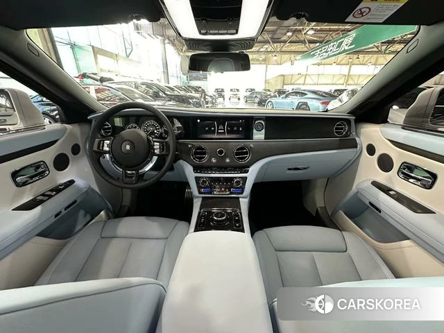 Rolls-Royce Gust 2025 Белый из Китая