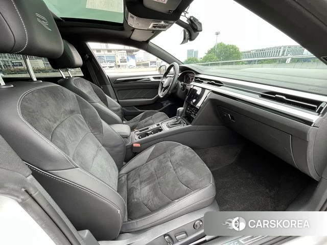 Volkswagen CC 2022 Белый из Китая