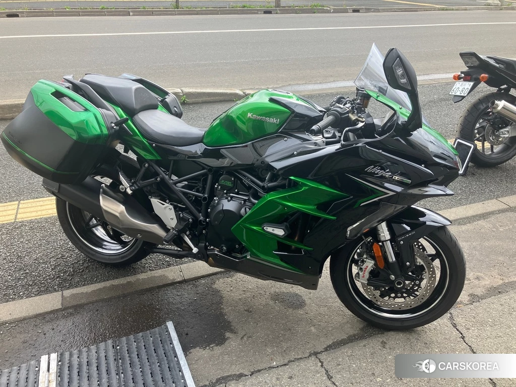 Проданный Kawasaki NINJA H2 SX SE 2023 из Японии