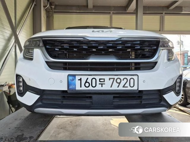 Kia Seltos 2021 Белый из Кореи
