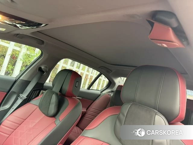 BMW 5 series 2024 Синий из Китая