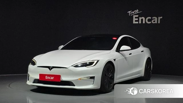 Tesla Model S 2023 Белый из Кореи