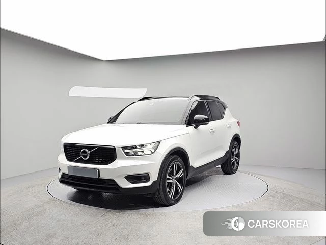 Volvo XC40 2019 Белый из Кореи