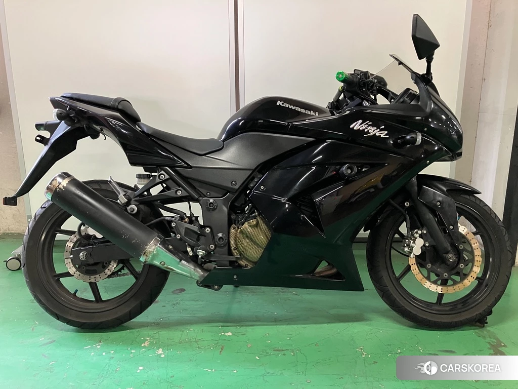 Проданный Kawasaki NINJA 250R id 4156584 из Японии