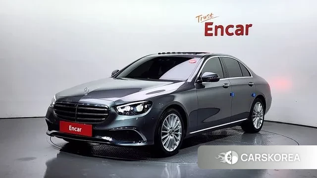 Mercedes-Benz E-Class W213 2022 Серый из Кореи