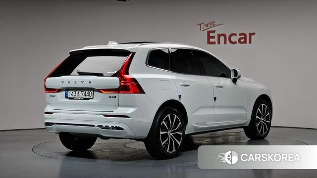 Volvo XC60 second Generation 2024 Белый из Кореи